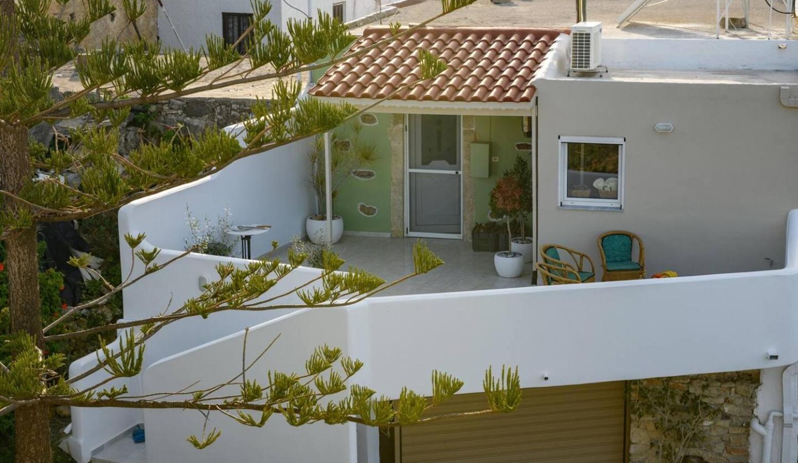 Hostal Kouses Estate Exterior foto